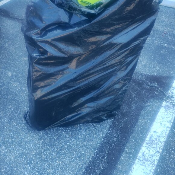 Cellphone mounts and cup holders lot of 50 - Picture 12 of 12